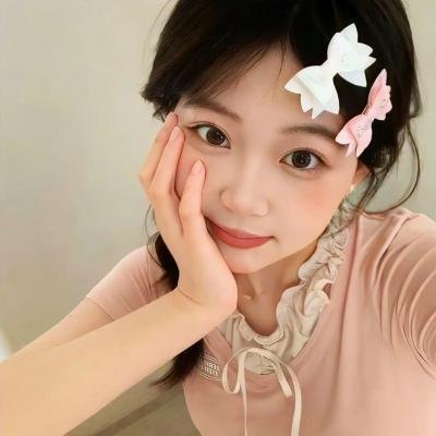 哎吔少女海报